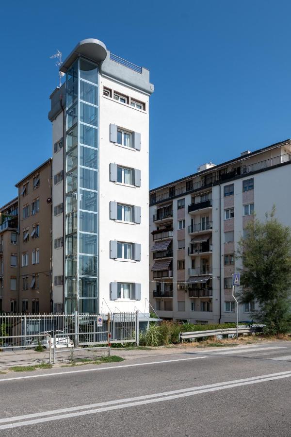 Sea Tower Torre Telemetrica Lido Di Venezia Hotel Екстериор снимка